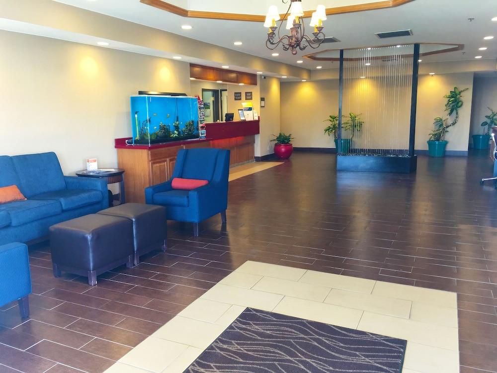 Comfort Inn & Suites Klamath Falls Exterior photo