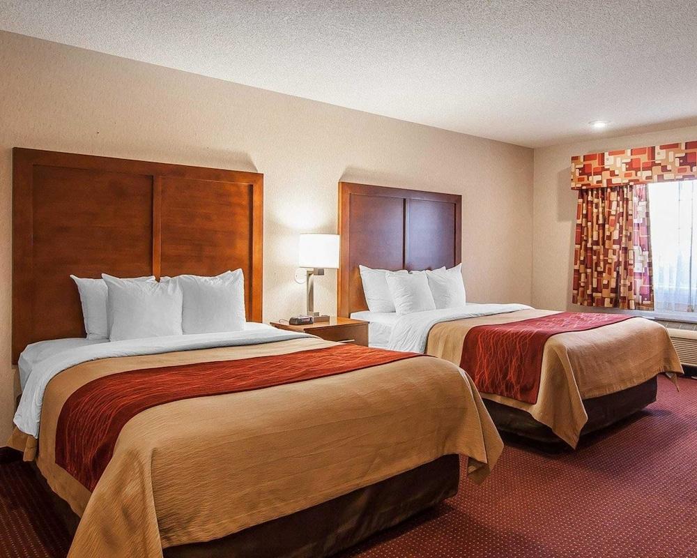 Comfort Inn & Suites Klamath Falls Exterior photo