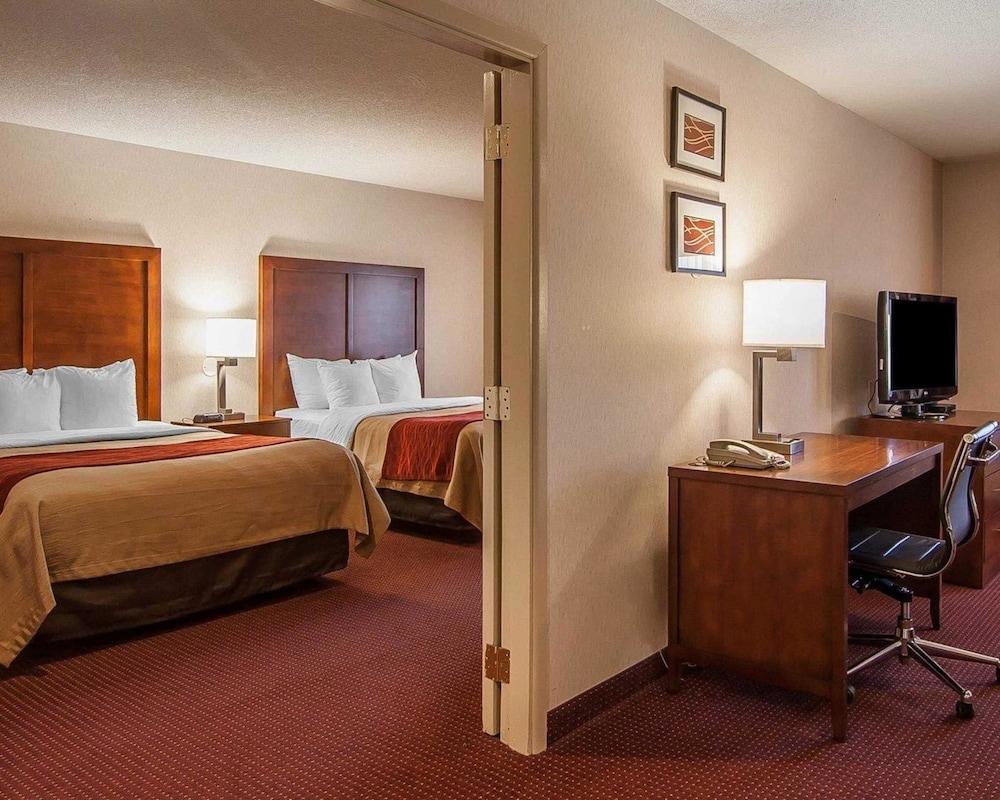 Comfort Inn & Suites Klamath Falls Exterior photo
