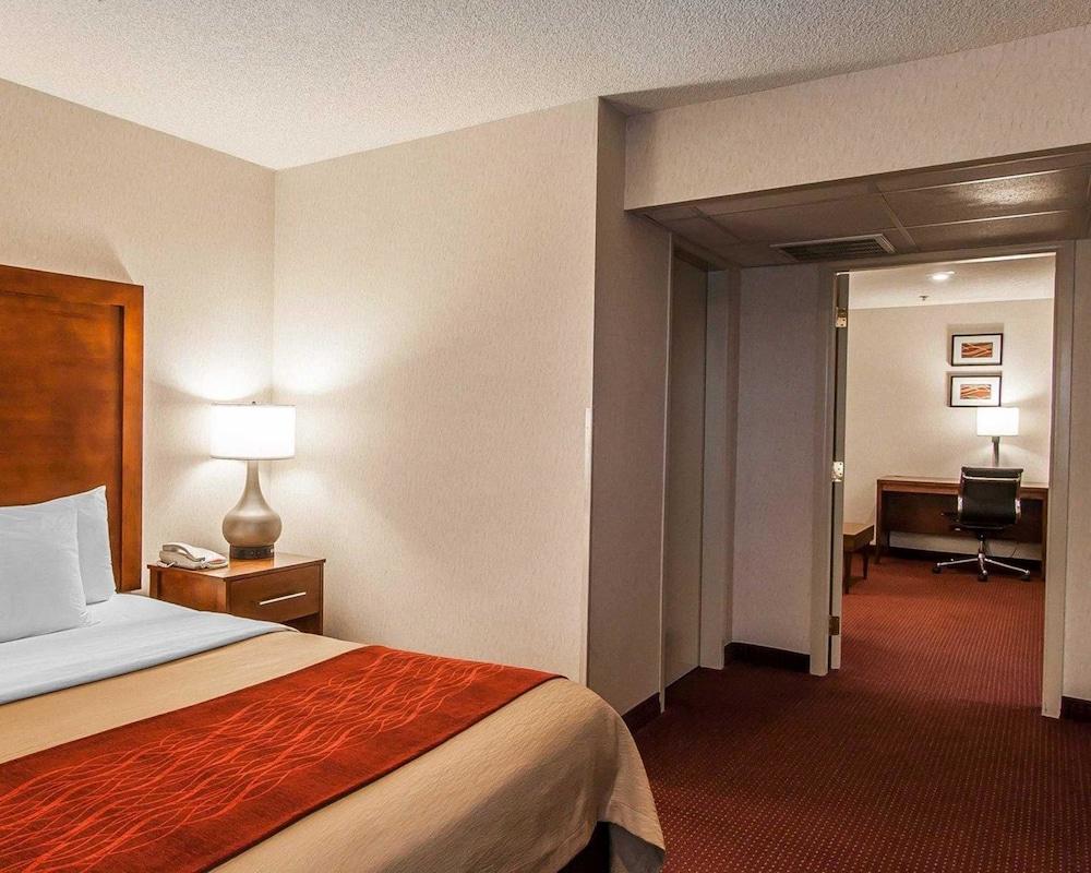 Comfort Inn & Suites Klamath Falls Exterior photo