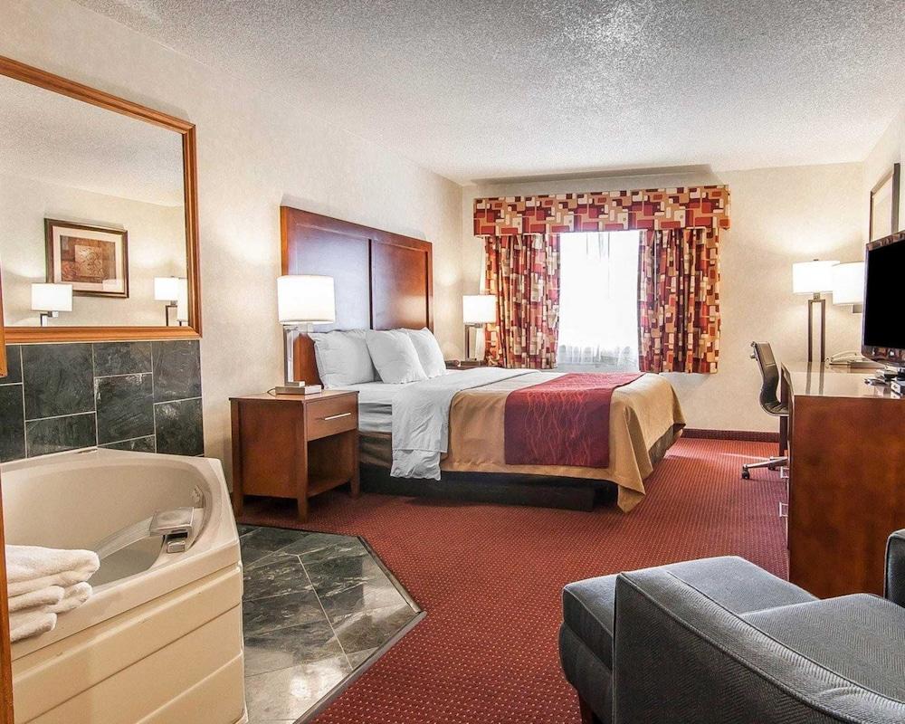 Comfort Inn & Suites Klamath Falls Exterior photo