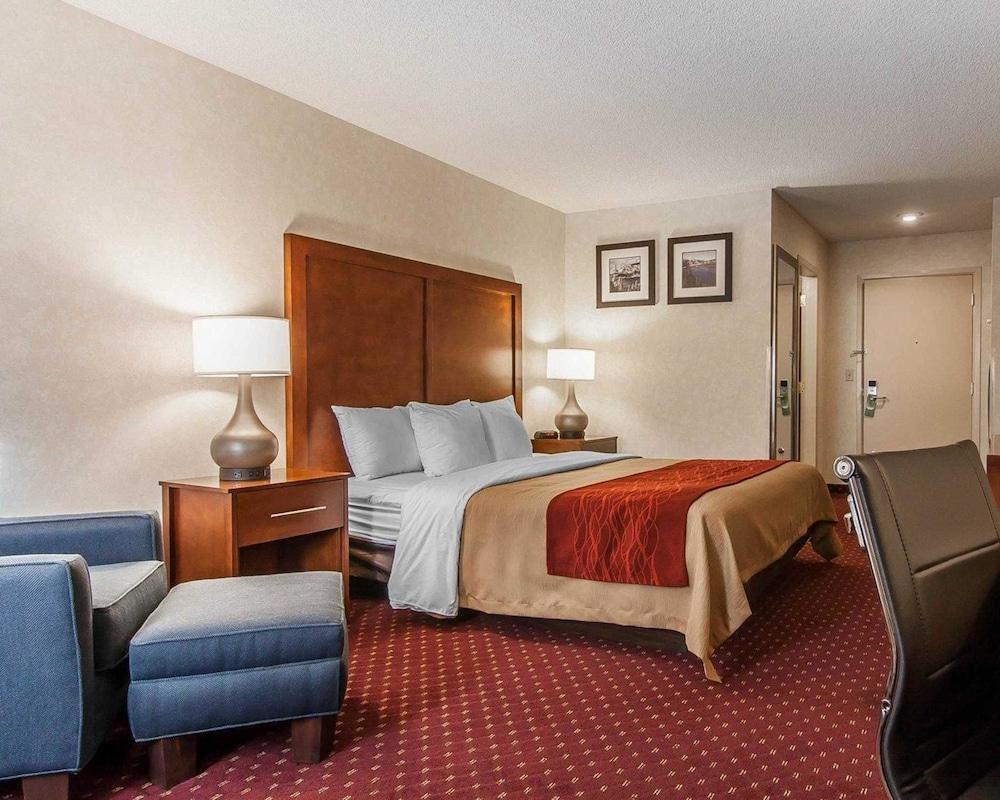 Comfort Inn & Suites Klamath Falls Exterior photo